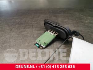 Volkswagen Transporter Heater resistor O72393 photo 3