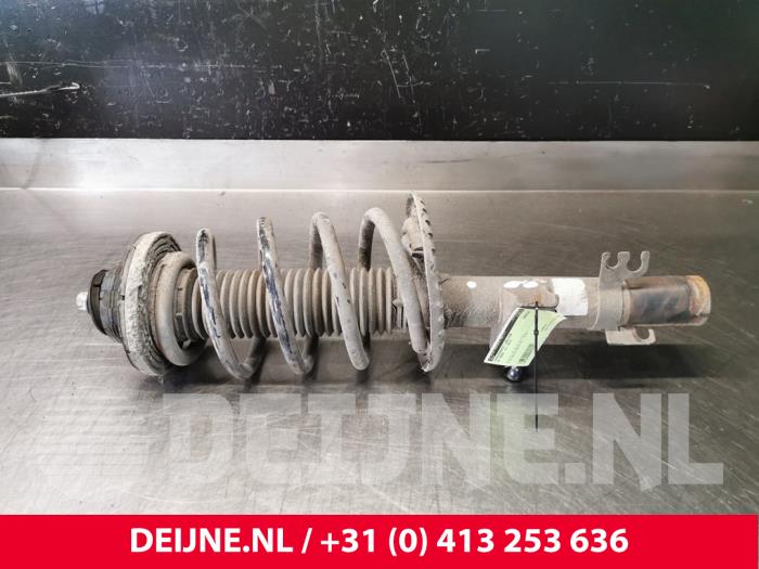 Volkswagen Transporter Schokdemperpoot links-voor O72410