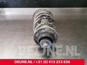 Volkswagen Transporter Schokdemperpoot links-voor O72410 foto 2