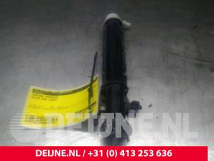 Volvo S60 Koplamp Sproeier O72415 foto 2