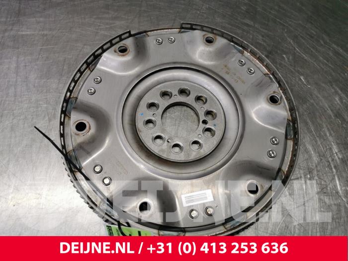 Gebruikte Starterkrans Volvo XC60 II (UZ) 2.0 T5 16V AWD Prijs € 70,00 Margeregeling aangeboden door van Deijne Onderdelen Uden B.V.