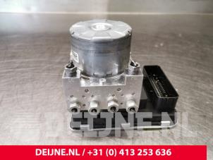 Volvo XC60 ABS Pomp O72621 foto 3