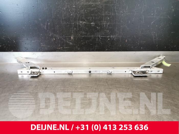 Volvo XC60 Dwarsbalk frontdeel O72688
