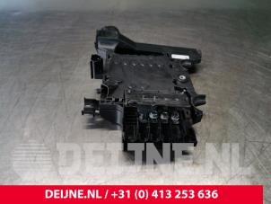 Volvo XC90 Zekeringkast O72805 foto 3