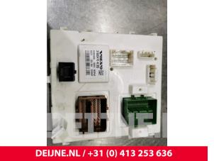 Volvo XC90 Central electronic module O72871 foto 2