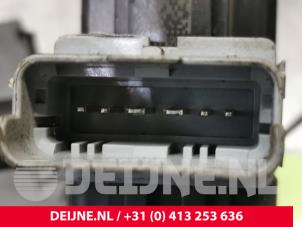 Peugeot Partner Fenstermotor Tür O72914 foto 4