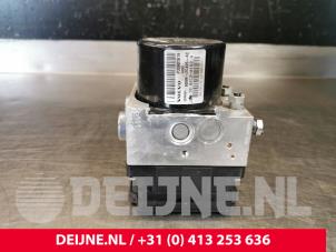 Volvo XC60 ABS pump O72998 photo 2