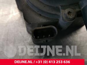 Volvo XC90 Extra waterpomp O73017 foto 2