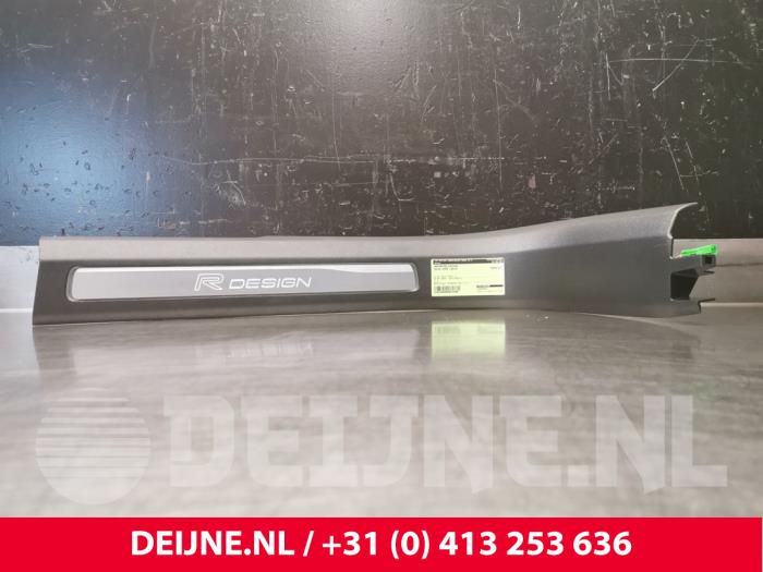 Volvo XC90 Einstiegbeleuchtung O73266