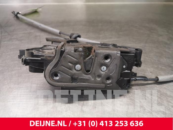 Volkswagen Caddy Deurslot Mechaniek 2Deurs links O73304