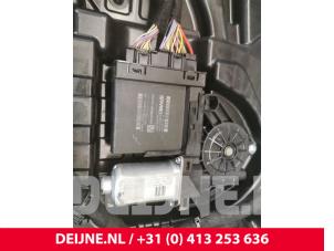 Volvo XC90 Window mechanism 4-door, front right O73345 photo 2