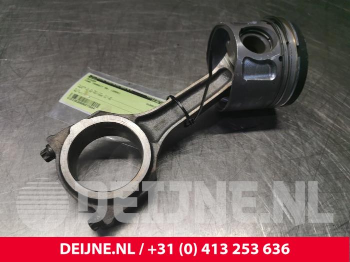 Gebruikte Zuiger Ford Transit Prijs € 96,80 Inclusief btw aangeboden door van Deijne Onderdelen Uden B.V.