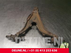Volvo V70/S70 Draagarm onder links-voor O73967 foto 3