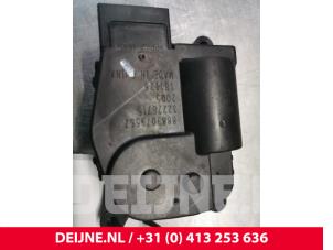 Volvo XC40 Heizventil Motor O74323 foto 2