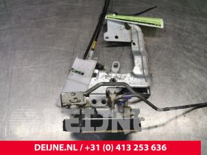 Mitsubishi Canter Deurslot Mechaniek 2Deurs rechts O74377 foto 3