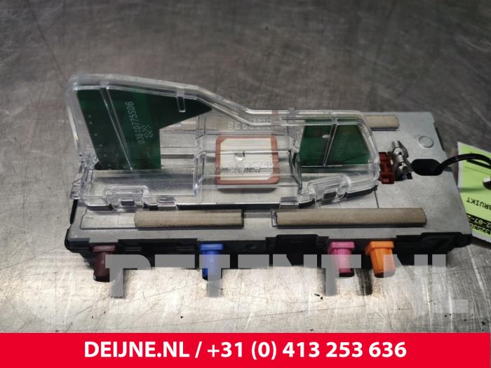 Volvo XC40 Antenne O74396
