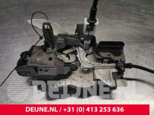 Volvo XC40 Rear door lock mechanism 4-door, left O74424 photo 2