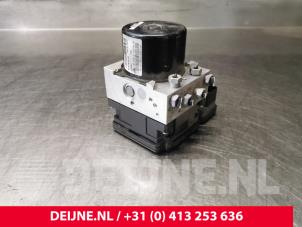 Gebruikte ABS Pomp Volvo V40 (MV) 1.6 D2 Prijs € 100,00 Margeregeling aangeboden door van Deijne Onderdelen Uden B.V.