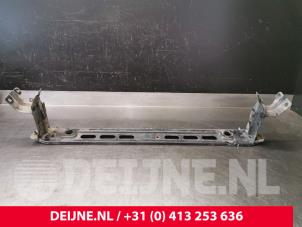 Volvo XC70 Radiatorbalken O74668 foto 3
