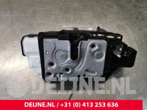 Volvo XC60 Deurslot Mechaniek 4Deurs links-achter O74763 foto 3
