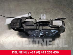 Volvo XC60 Deurslot Mechaniek 4Deurs links-achter O74763 foto 2