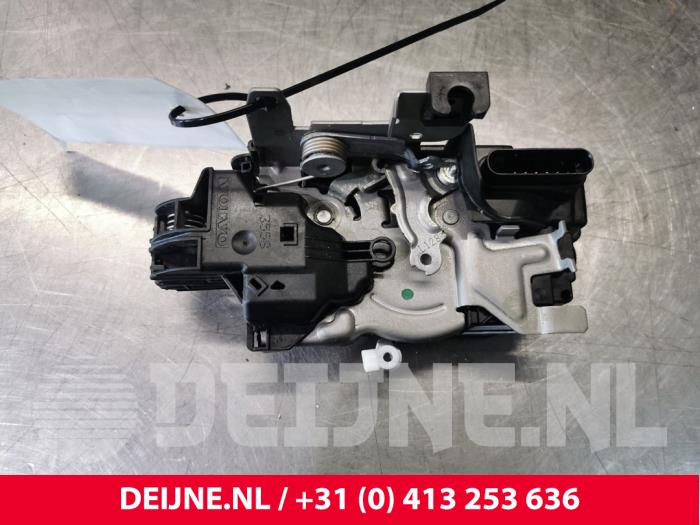 Volvo XC60 Deurslot Mechaniek 4Deurs links-voor O74764