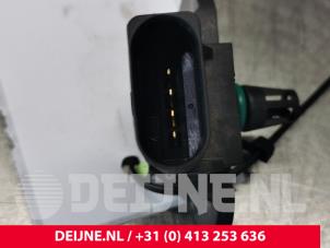 Volkswagen Transporter Mapping sensor (intake manifold) O74833 photo 2