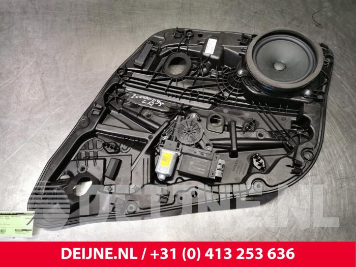 Volvo XC60 Ruitmechaniek 4Deurs links-achter O74892