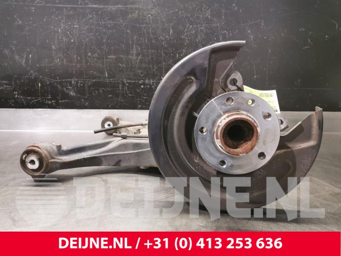 Volkswagen Transporter Fusee links-achter O74907