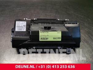 Volvo S90 Tacho - Kombiinstrument KM O75017 foto 3