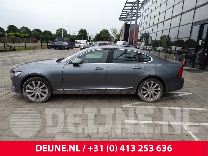 Volvo S90 Seitenschürze links O75042