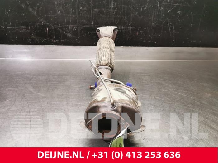 Gebruikte Roetfilter Volvo XC60 II (UZ) 2.0 T5 16V AWD Prijs € 400,00 Margeregeling aangeboden door van Deijne Onderdelen Uden B.V.
