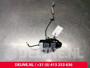 Volvo V90 Rear door lock mechanism 4-door, left O75283 photo 2