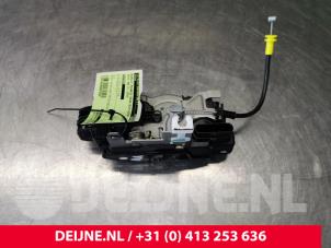 Volvo V90 Deurslot Mechaniek 4Deurs rechts-achter O75284 foto 2