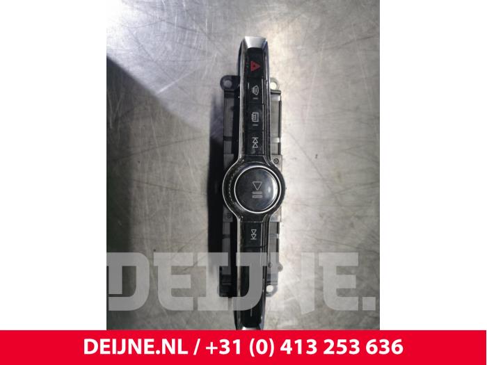 Volvo V90 Radiobedienfeld O75292