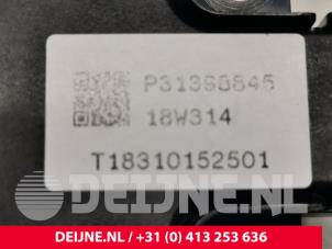 Volvo V90 Radiobedienings paneel O75292 foto 3