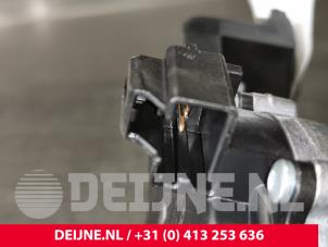 Volvo V90 Ruitenwissermotor achter O75296 foto 3