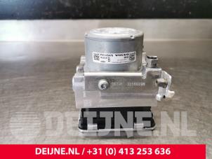 Volvo S90 ABS pump O75313 photo 2