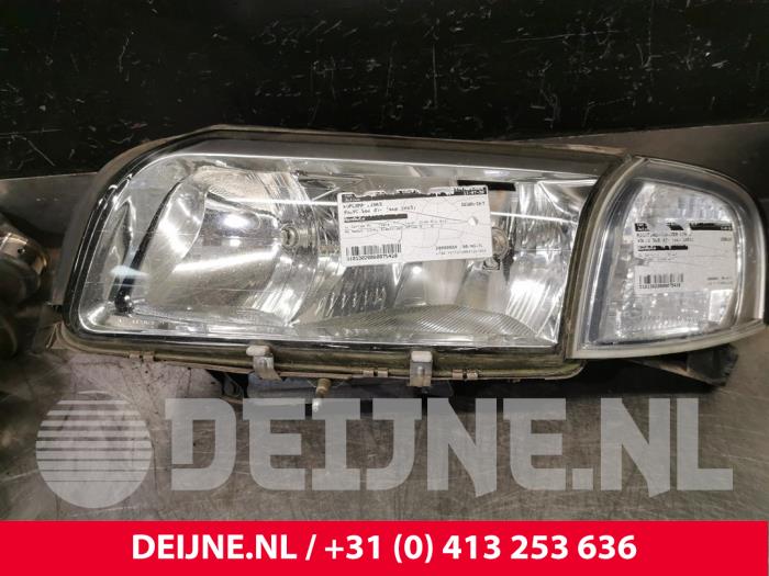 Volvo S80 Headlight, left O75428