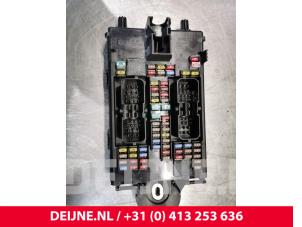 Volvo S90 Fuse box O75493 photo 2