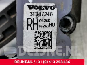 Volvo S90 Xenon height adjustment O75502 photo 3