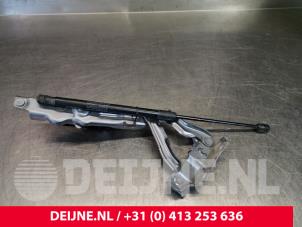 Volvo S90 Motorhaube Scharnier O75620 foto 2