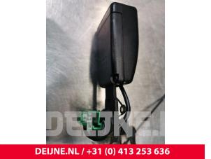 Volvo S90 Rear seatbelt buckle, right O75629 photo 2