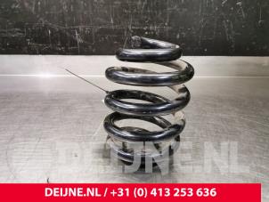 Volkswagen Transporter Rear coil spring O75824 photo 2