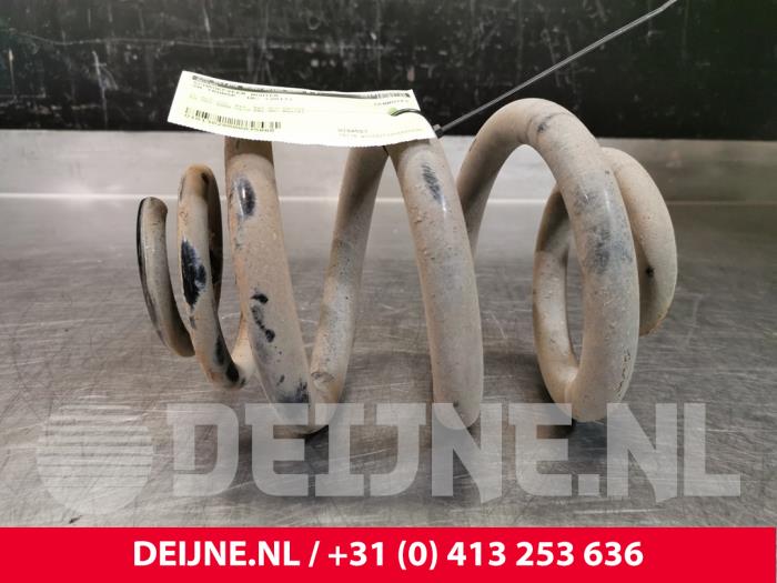 Volkswagen Transporter Schroefveer achter O75880