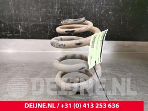Volkswagen Transporter Rear coil spring O75880 photo 2