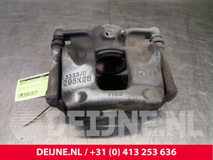 Mercedes CLA Front brake calliper, right O75918