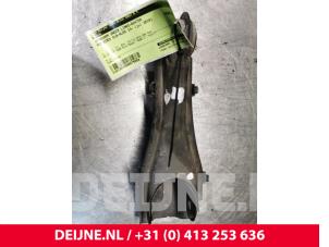 Mercedes CLA Draagarm onder links-achter O75958 foto 2