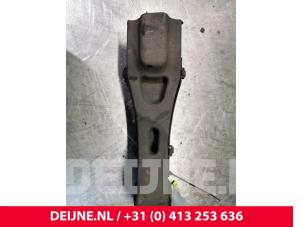 Mercedes CLA Draagarm onder rechts-achter O75959 foto 3