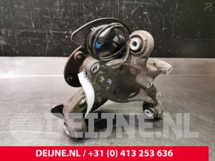 Mercedes CLA Achsschenkel links hinten O75960 foto 3
